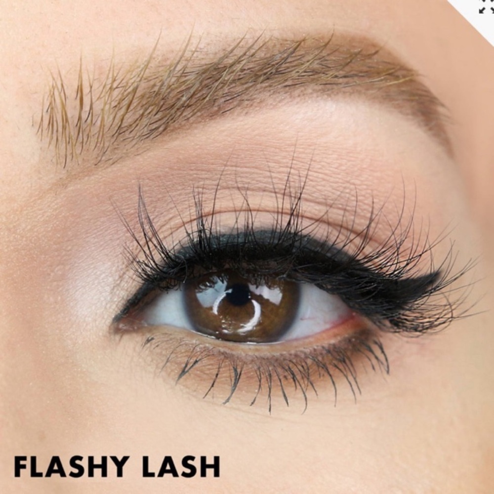 Moxielash Magnetic Eyelashes (Flashy Lash) *PRICE FIRM*